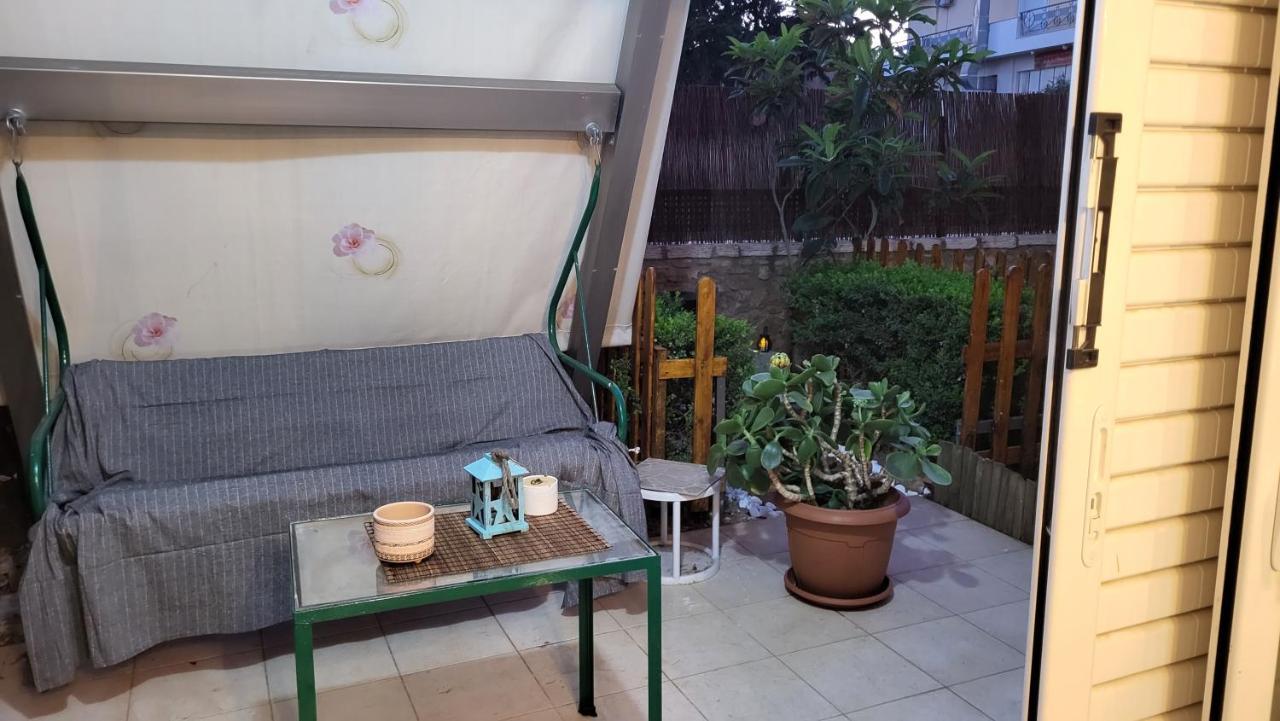 M&M Airport Stop Garden Apartment Spata  Exterior photo